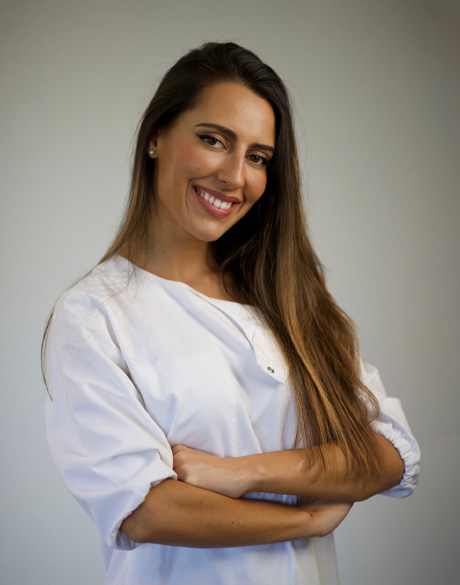DRA. SARA CARREIRA